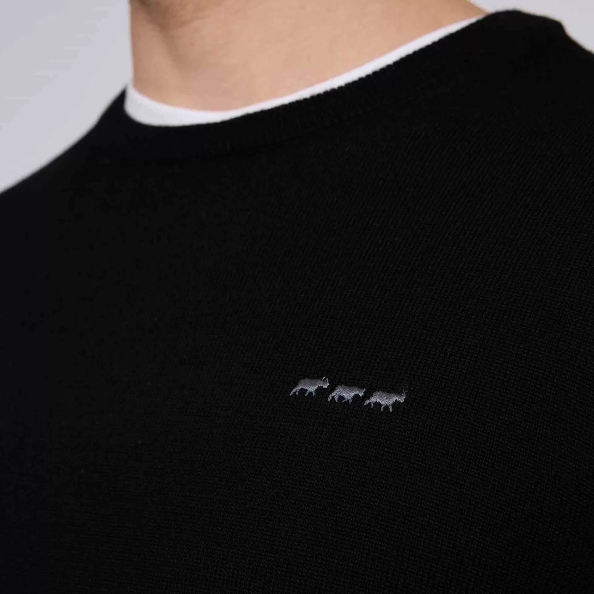 pull_col_rond_noir_8-1.webp Best Sale Pull col rond Homme Pull